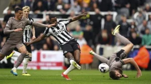 Soi kèo Newcastle vs Tottenham 03h15, 03/12/2025 Ngoại Hạng Anh 1 Soi kèo Newcastle vs Tottenham
